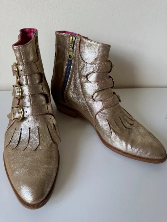 MODERN VICE NYC Handmade Leather Boot Metallic Gold Zip Up Buckle Size 37 Fringe - Picture 9 of 15